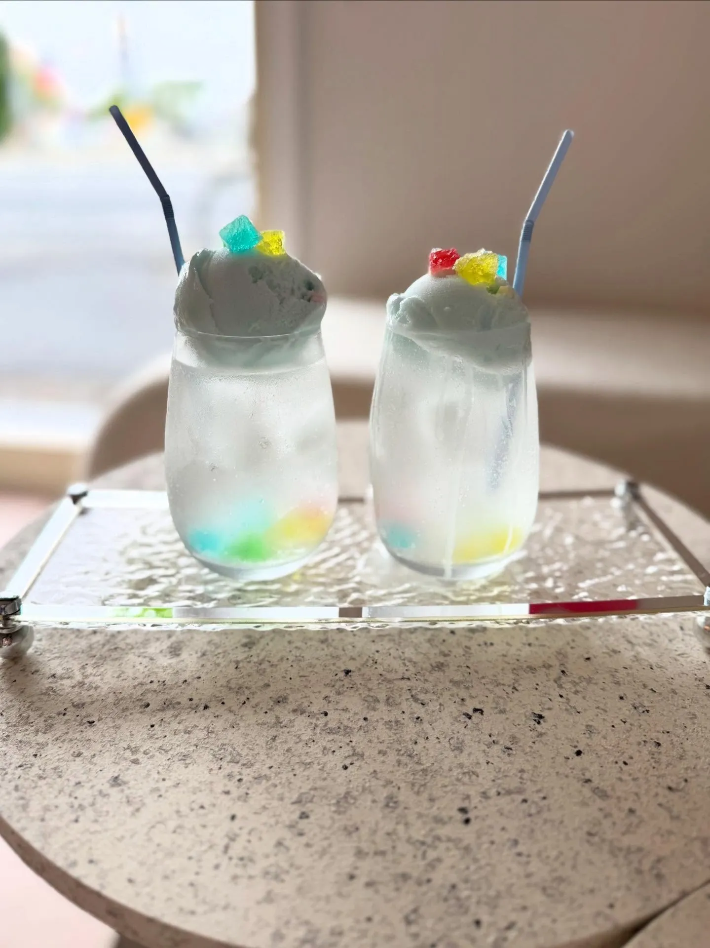 今日は久しぶりに雨模様で朝から涼しく過ごせていますね。