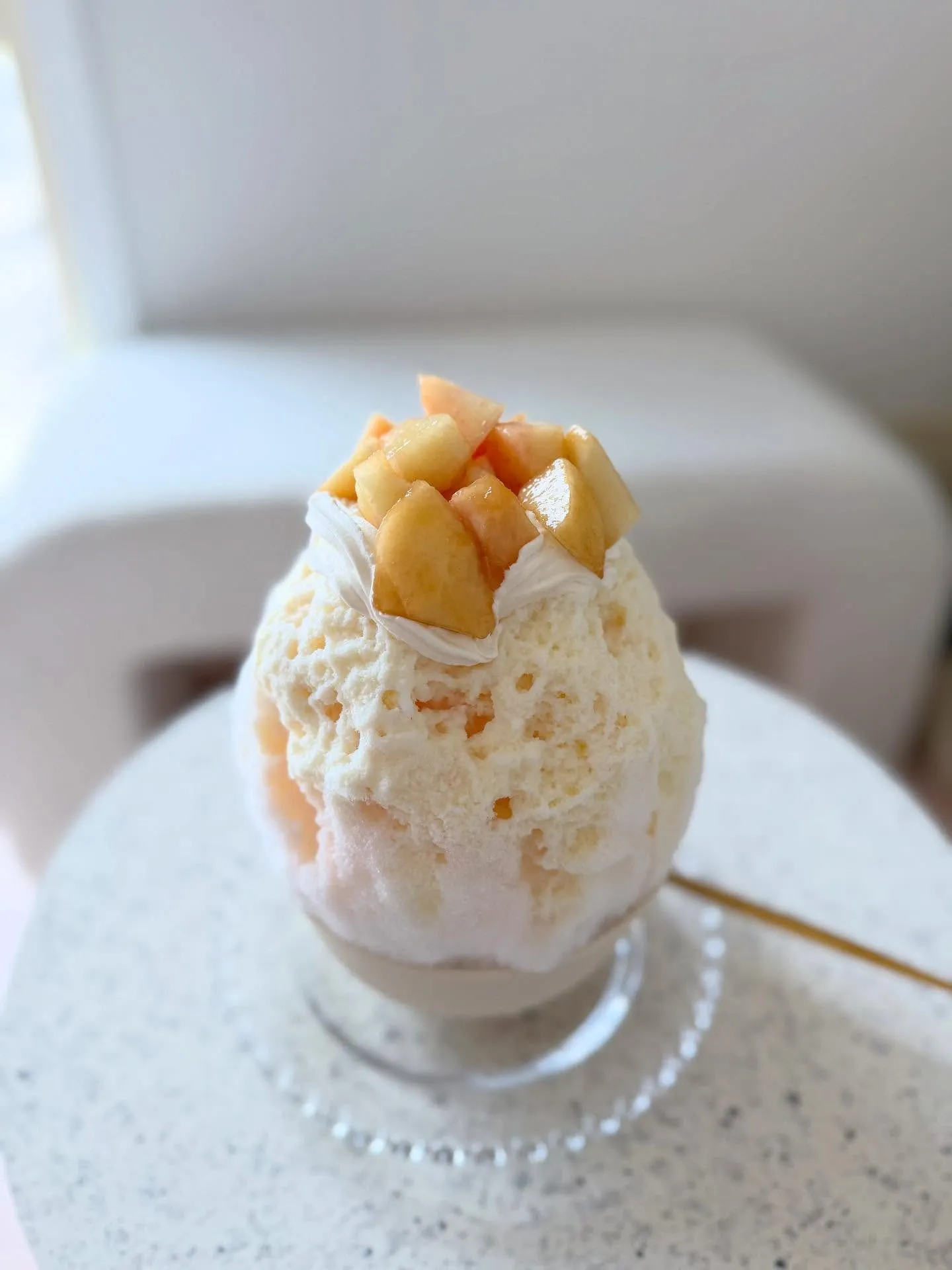 かき氷の種類に、今が旬の桃🍑を追加しました。