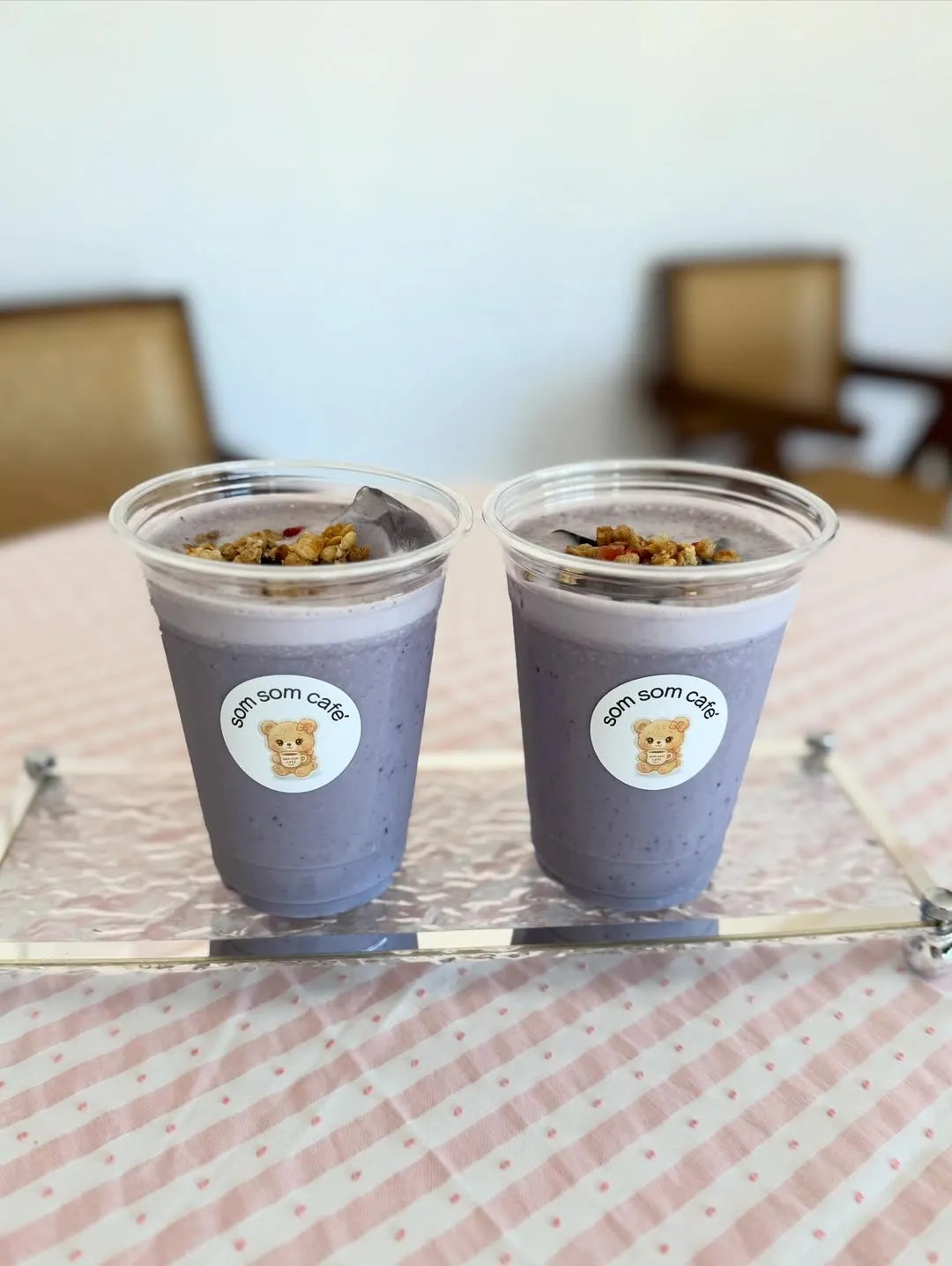 ソムソムカフェでは、食べるアサイーではなく『 飲むアサイー 』をご提供する予定です。