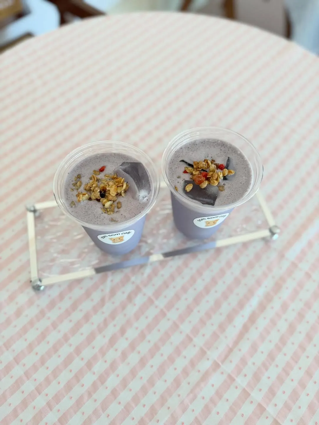 ソムソムカフェでは、食べるアサイーではなく『 飲むアサイー 』をご提供する予定です。