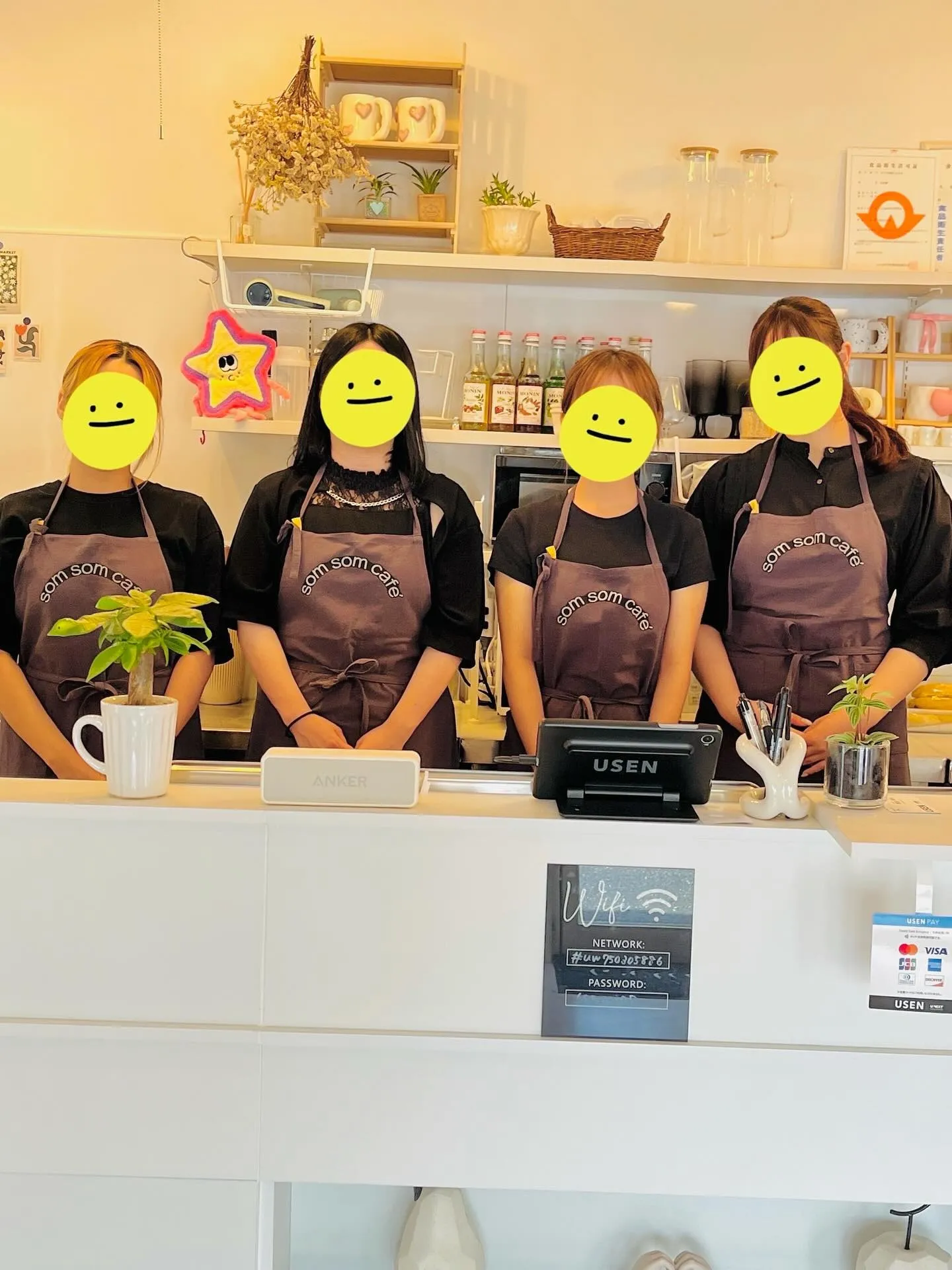 スタッフのみんなと、プレオープンに向けたミーティングを行いました!