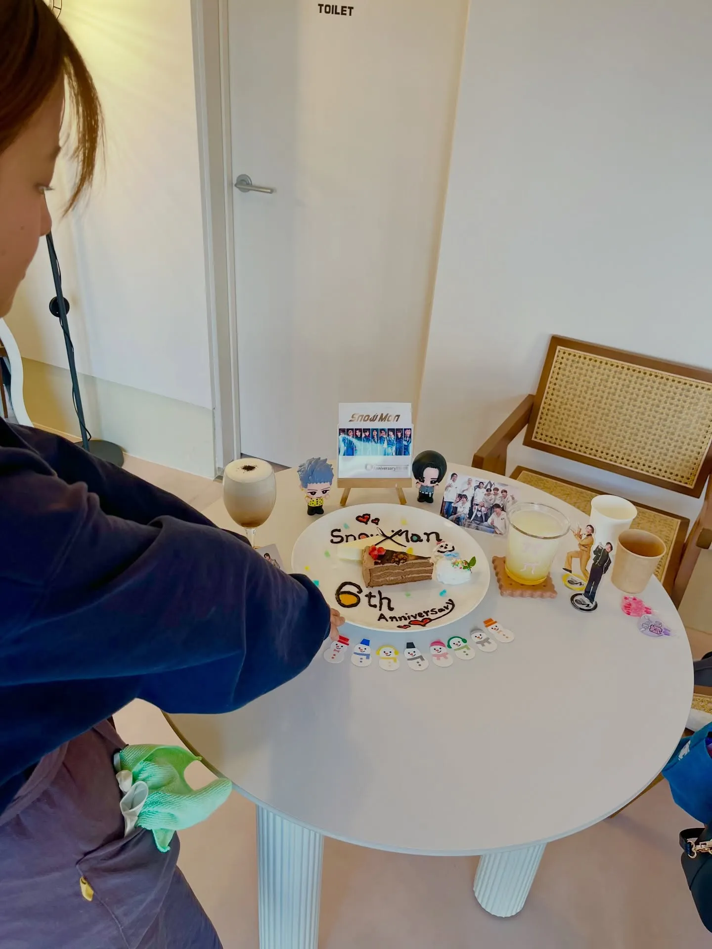 今日は急遽Snow Man 6周年のお祝いプレートのご注文を...